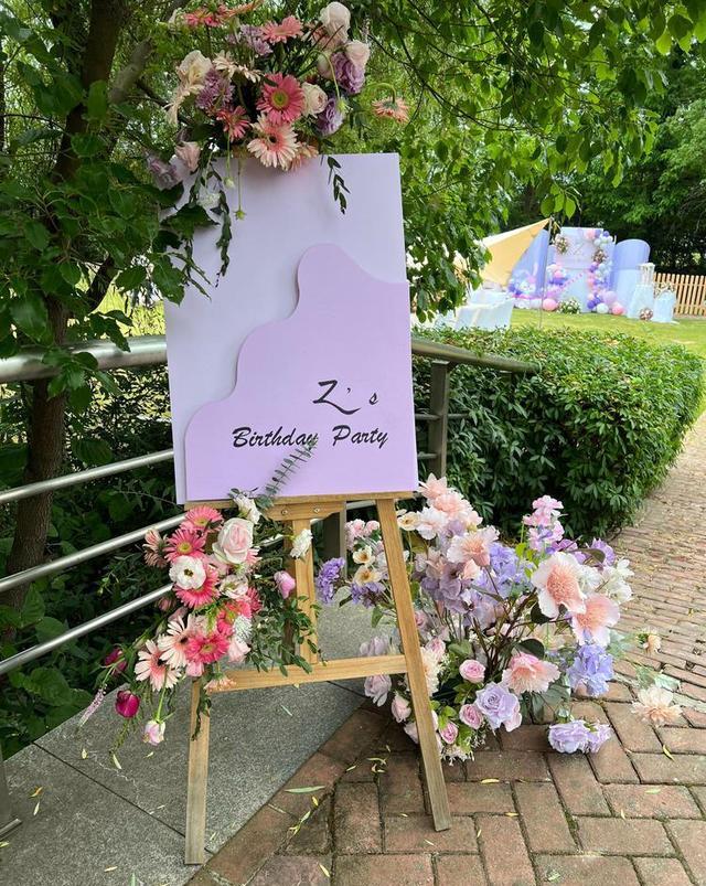 买超|买超送999朵玫瑰为张嘉倪庆生，甜蜜表白我的公主，力破婚变传闻