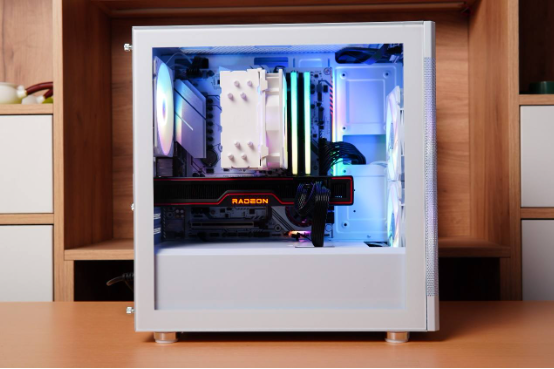 机箱|精致、雪白、小巧，先马易大师S1雪装版装机展示