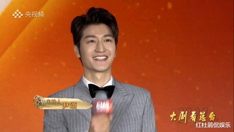 尹颂|尹颂主持央视春节档多台晚会，状态超好重回巅峰期，C位指日可待