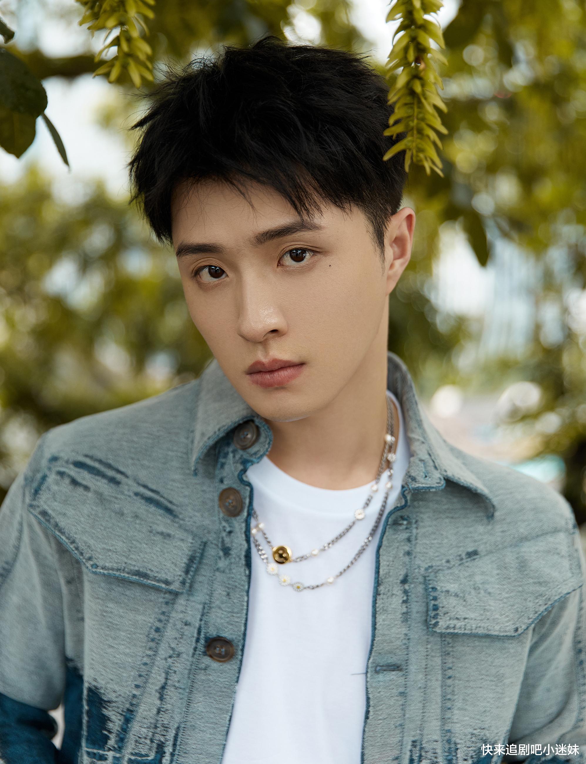 孟子义|十八线男演员葛秋谷，先搭档周洁琼，后合作孟子义，资源逆天啊