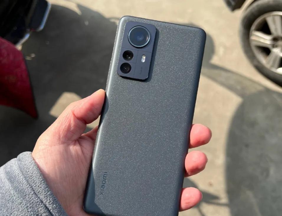 小米科技|花4699买了一台104W跑分的小米12Pro:上手3天后,说说我的心里话