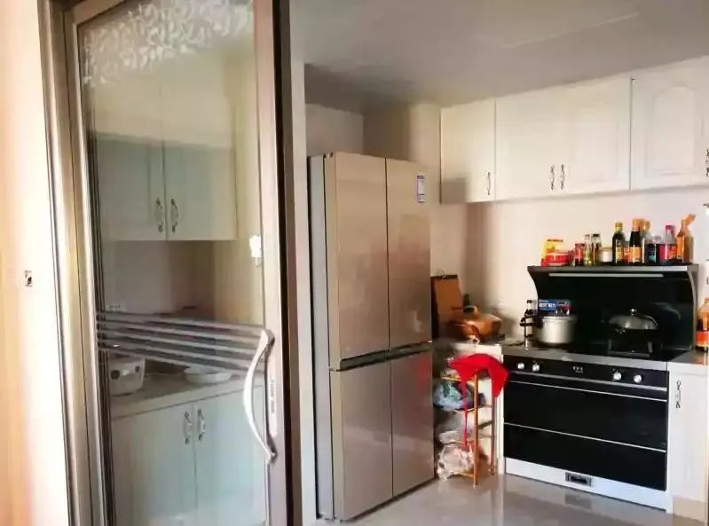 晒晒老婆的“少女风”装修,卧室超嫩,谁出钱谁是大爷,我很无奈