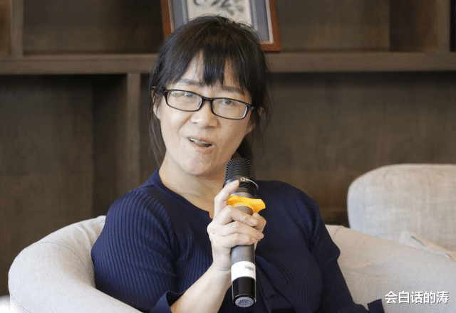 余秀华|余秀华被指控网暴抑郁症患者，对方晒诊断书，却被质疑是合成