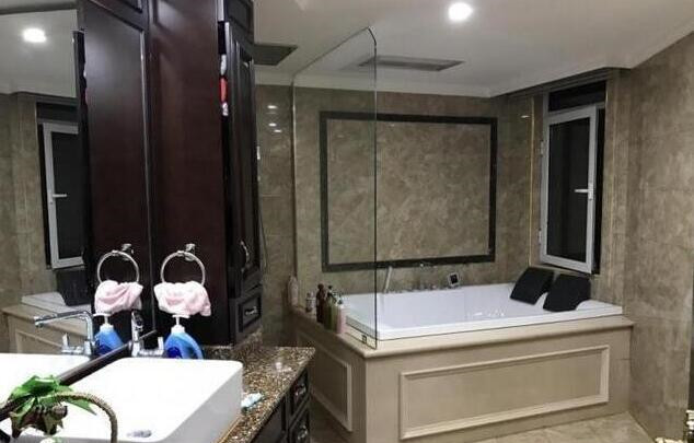 晒晒我家花200w装修的390平大房子，再也不愁四胎住房了！