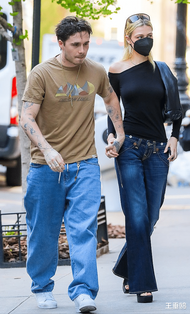 克里斯汀·斯图尔特|贝嫂“婆媳矛盾”真相出炉!大布老婆回应,是结婚婚纱“惹的祸”