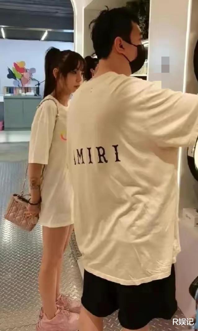 王思聪|王思聪：曾让女友意外怀孕，从哲学上讲自己是穷人，择偶条件简单