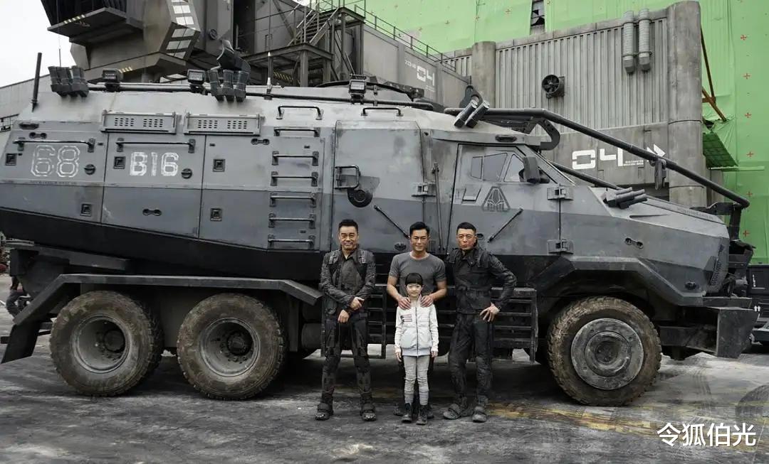 上海堡垒|4年过去，关上中国科幻片大门的《上海堡垒》，终于该“翻身”了