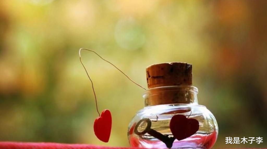 聚会|同学聚会遇前任，前任：你结婚那天，我哭了一宿