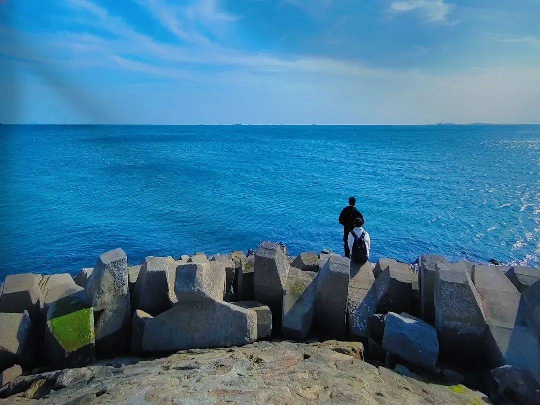 |这座宜居Top1的海滨老城,一到夏天,就美得让人欲罢不能