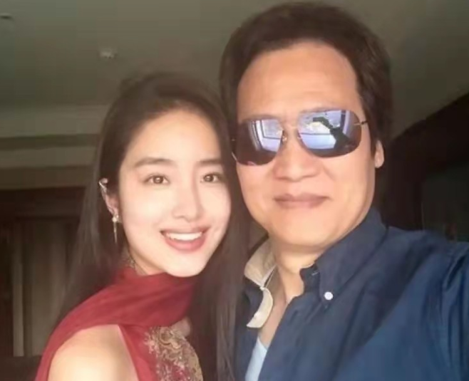 刘亦菲|被称小刘亦菲，27岁嫁大30岁富豪，今30岁容颜苍老，毫无女神形象