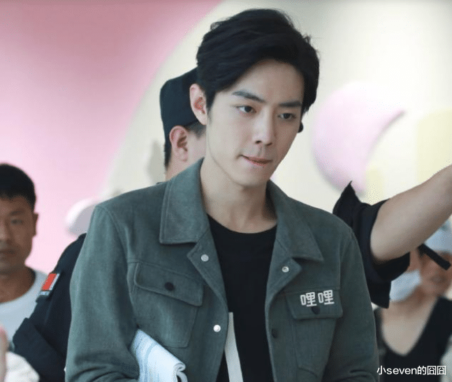 娱乐圈|?娱乐圈男星有多虚？拍戏抱不起女主，肌肉也能造假，学学前辈吧！