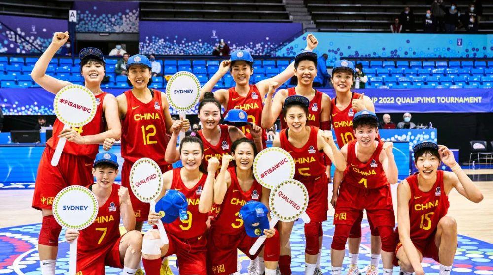 中国女篮|不幸！中国女篮队伍2人中招 推迟归来 姚明做法暖心 篮协启动预案