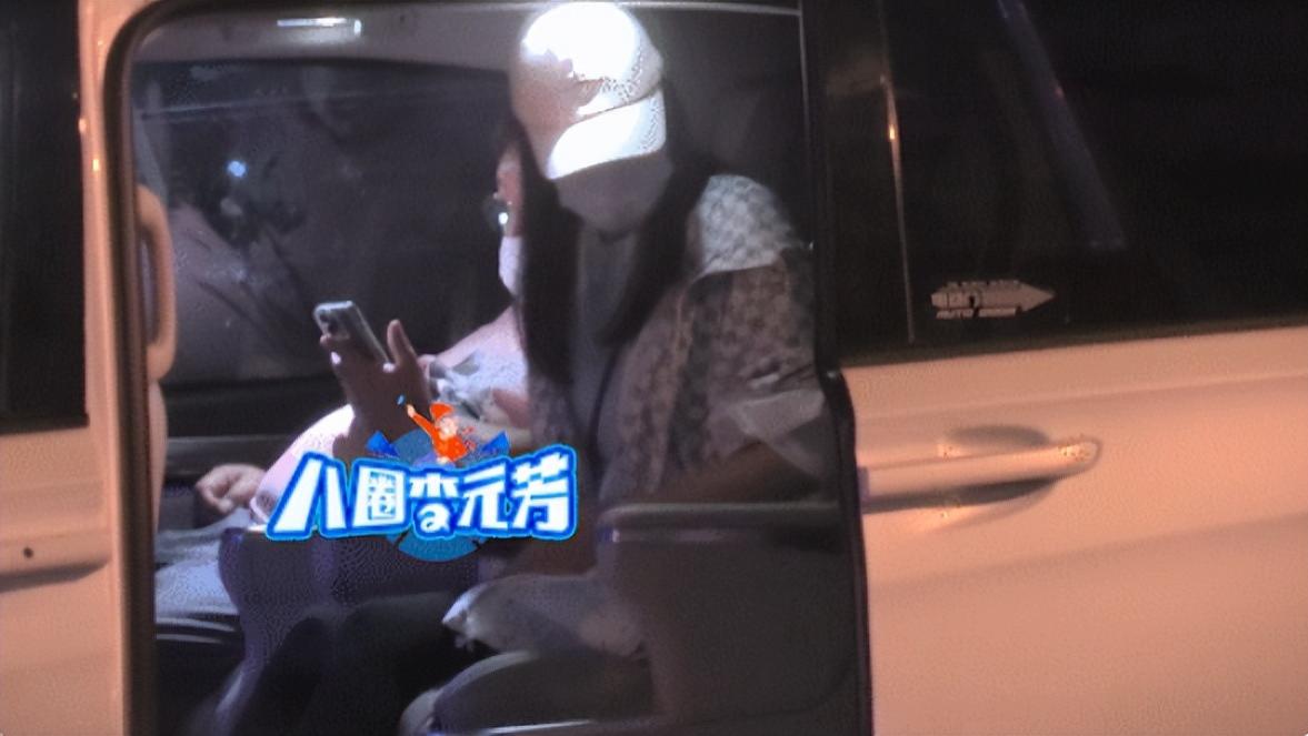 王晶|67岁王晶深夜陪美女吃饭！护送对方做核酸，女方高挑纤细长腿瞩目