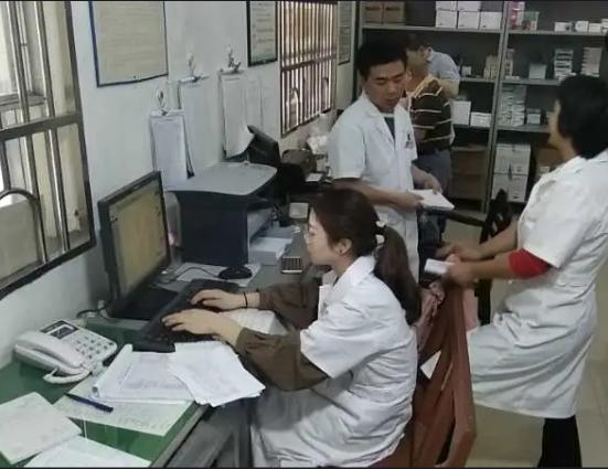 医学生|医学生让县城亲戚介绍工作，看完工资难以接受，对方的回复更糟心