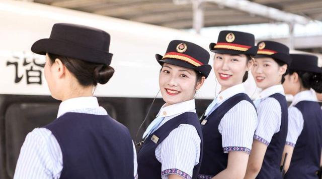 招聘|新一批“铁路局”公开招聘，上岸后待遇很吃香，达到要求的别错过