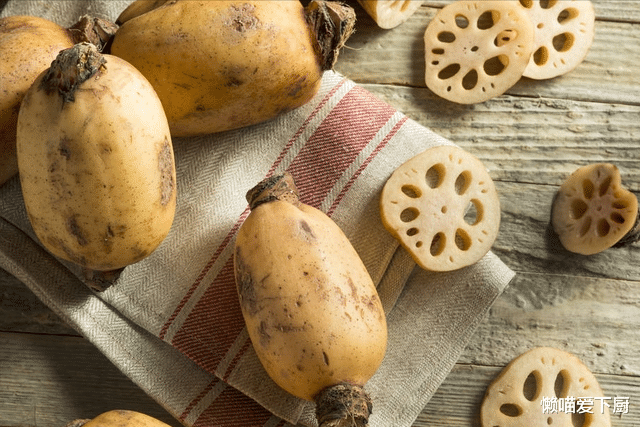 秋燥|入秋后,饮食要“润燥”,多吃“3白1黑”,少吃1瓜,滋阴防秋燥