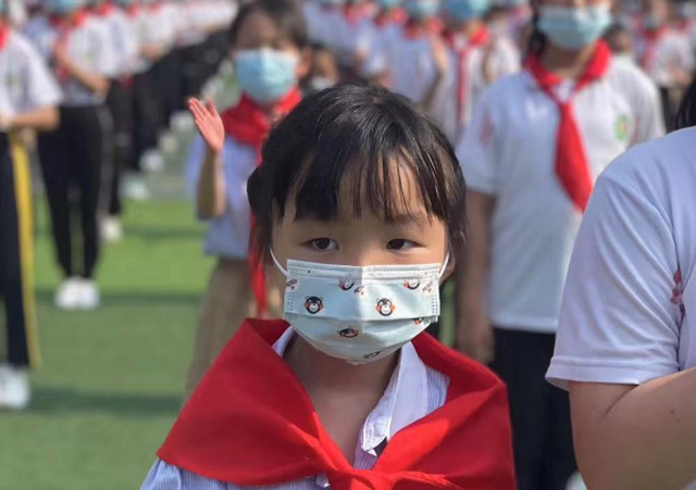 许敏|姚威儿女是否改姓遭质疑，众多网民支持姚威，称血缘关系不会变