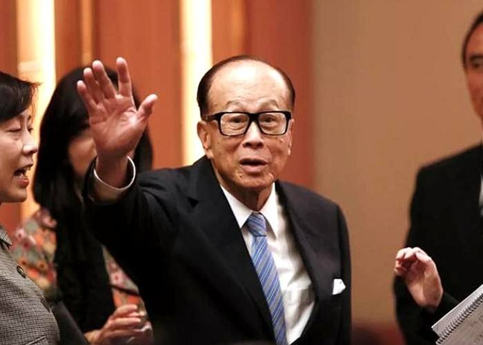 移民|在国内大把捞金,身份却早已是外国籍,这四位富豪什么来头?