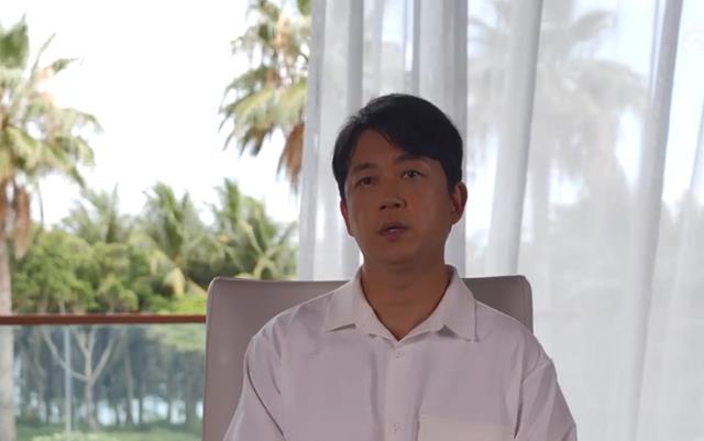 潘粤明|潘粤明：接受央视专访，承认年龄焦虑坦言“毕竟岁数越来越大了”