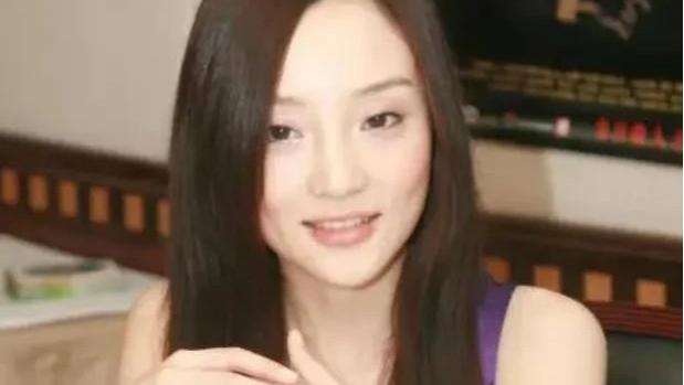 李小璐|现在娱乐圈最不可或缺的就是高颜值气质出众的女艺人。