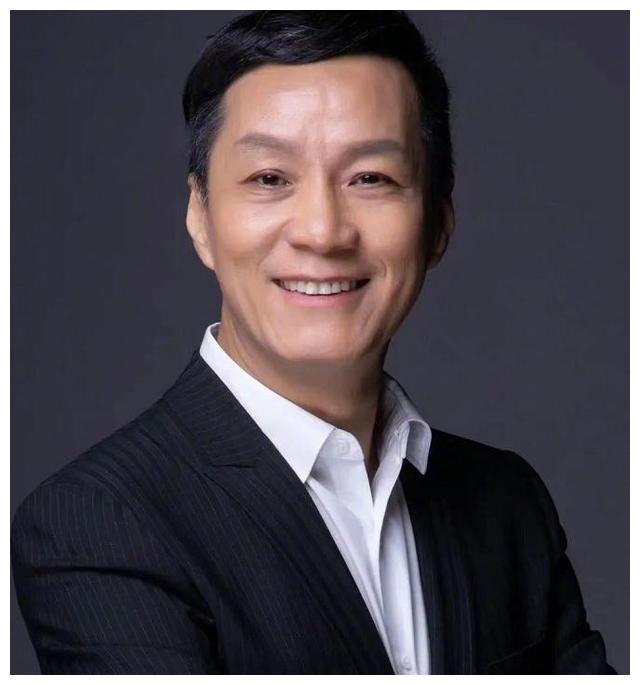 冯远征|恭喜冯远征，成为人艺新院长，是人艺有史以来第一位演员院长