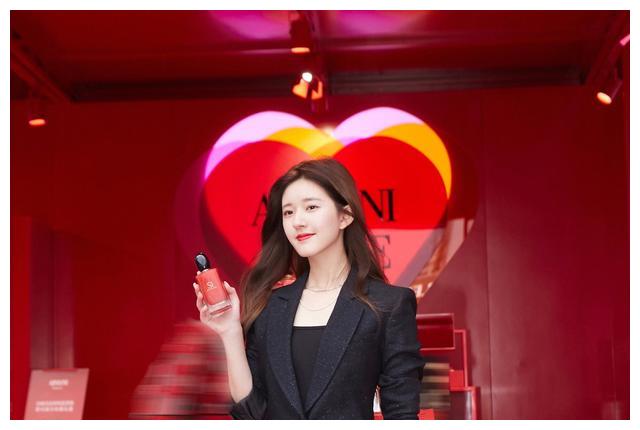 金鹰女神|2022金鹰女神：杨紫获奖众望所归，露思内定只是套路