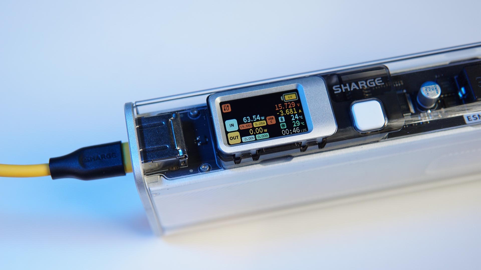 ssd|闪极130W超级移动电源测评：极客专属，颜值天花板?