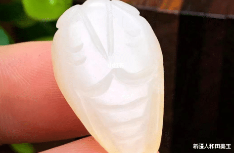 |和田玉的白是有度的，并不是越白，价值就越高。
