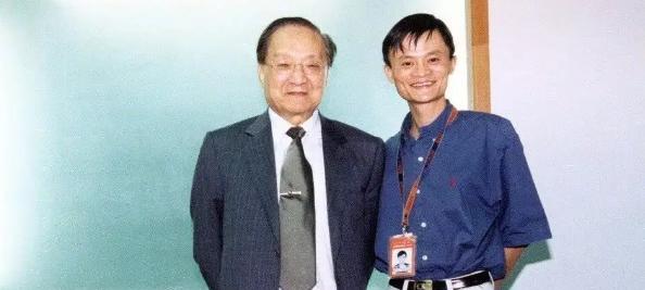 阿里巴巴|阿里巴巴近况如何？有投资人表示买的股票“亏了”，你怎么看？