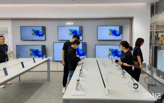 创维|国产手机又一黑马诞生，超越苹果排名第二，粉丝：果然没让人失望