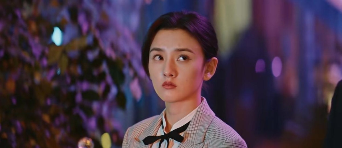 才不要和老板谈恋爱|开播3集就穿越,《才不要和老板谈恋爱》上线,熬夜看8集太过瘾