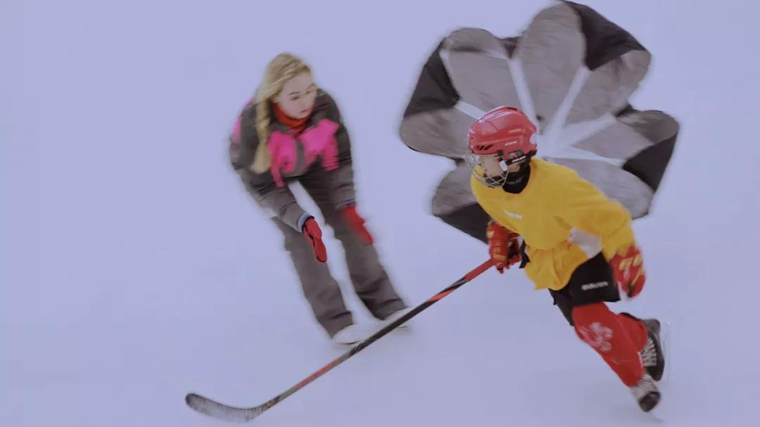 律师|他跟拍北京中产家庭四年：片子一出引爆争议