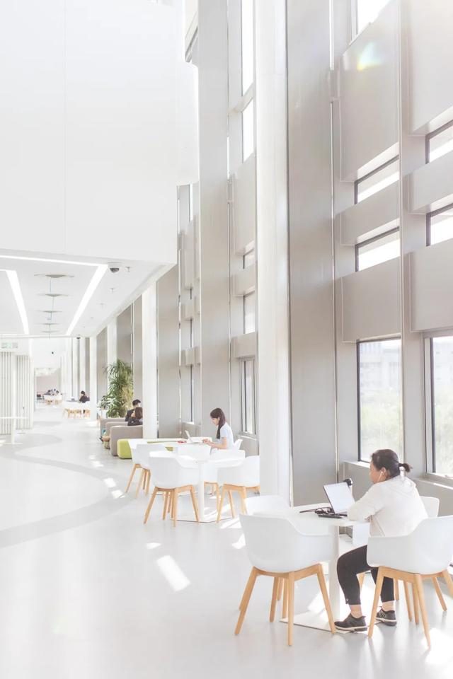 |职场中,为了展现自己的良好素质,还是要注意以下几点