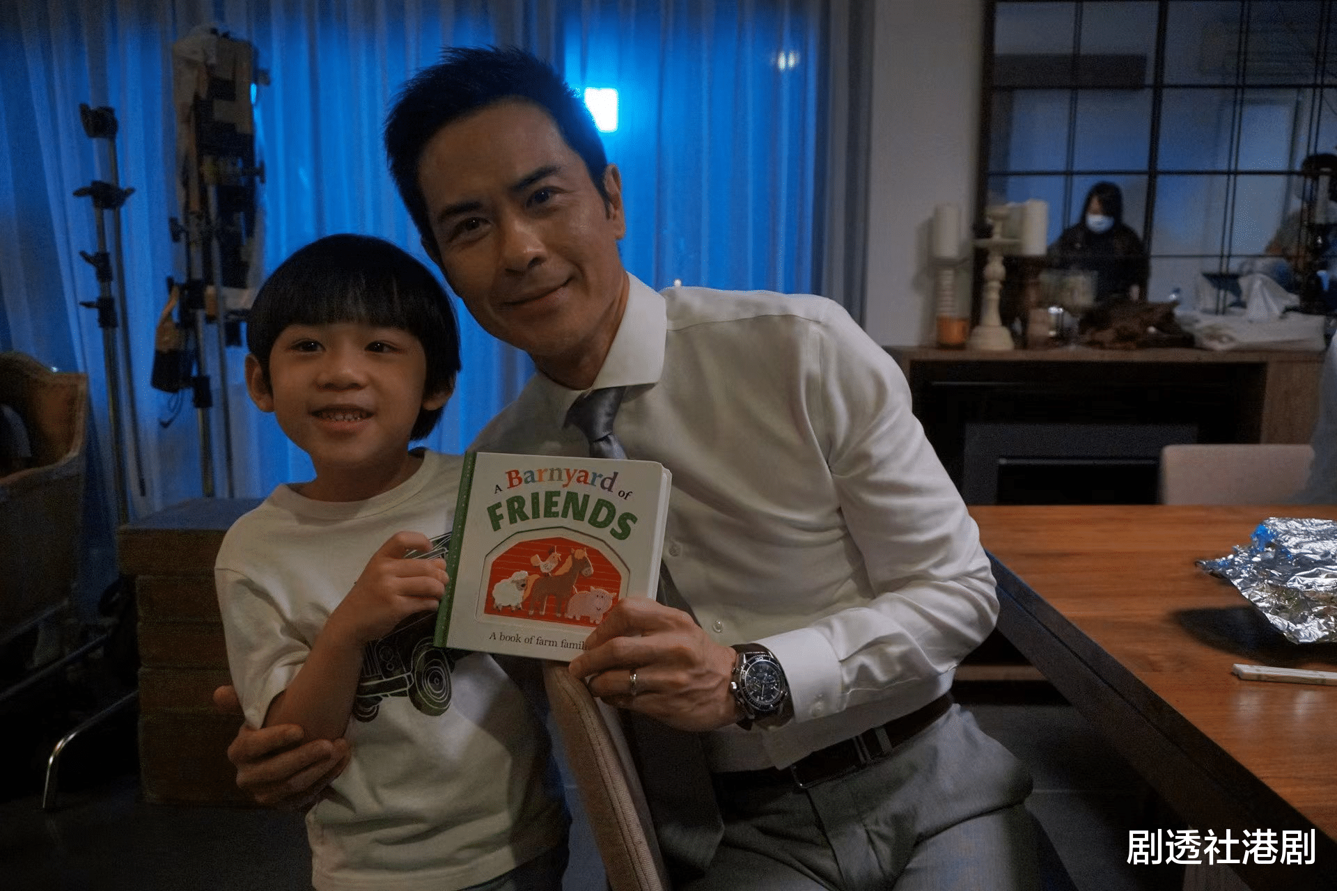 陈凯琳|结婚4周年!前港姐冠军大放闪光弹秀恩爱,婚后感受:如烟花一样