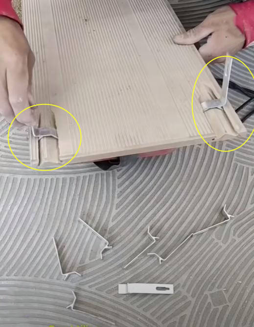 白得个露台很开心,却多个横梁不能砸,瓷砖一贴美观多了!