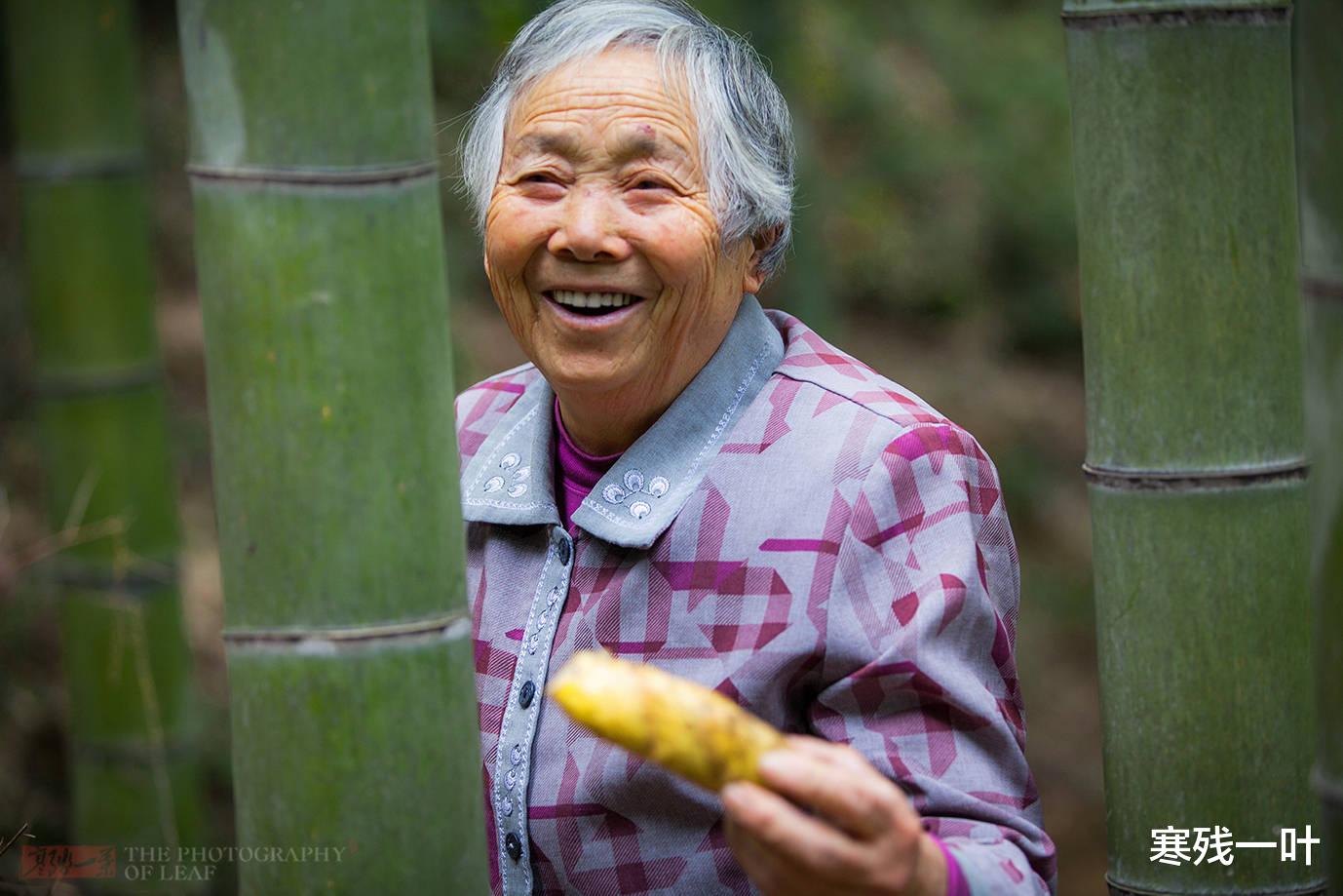 大盐湖|杭州一位老奶奶体格真好，80多岁还能上山，寻找冬日里的极品美味
