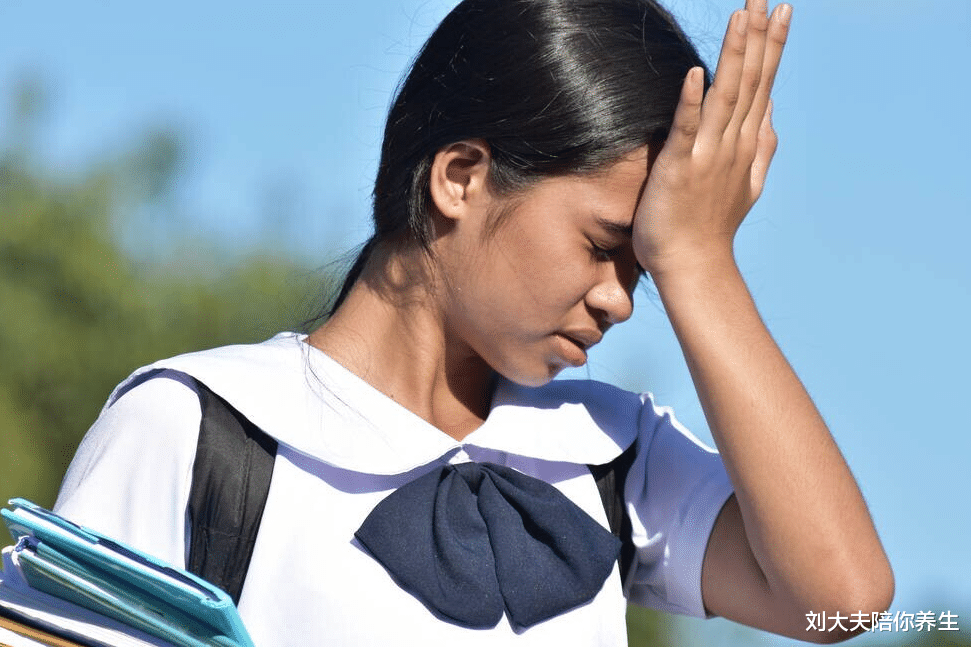 疾病|年纪轻轻就开始忘东西?多半是血瘀,从舌头、脸色4个方面看血瘀