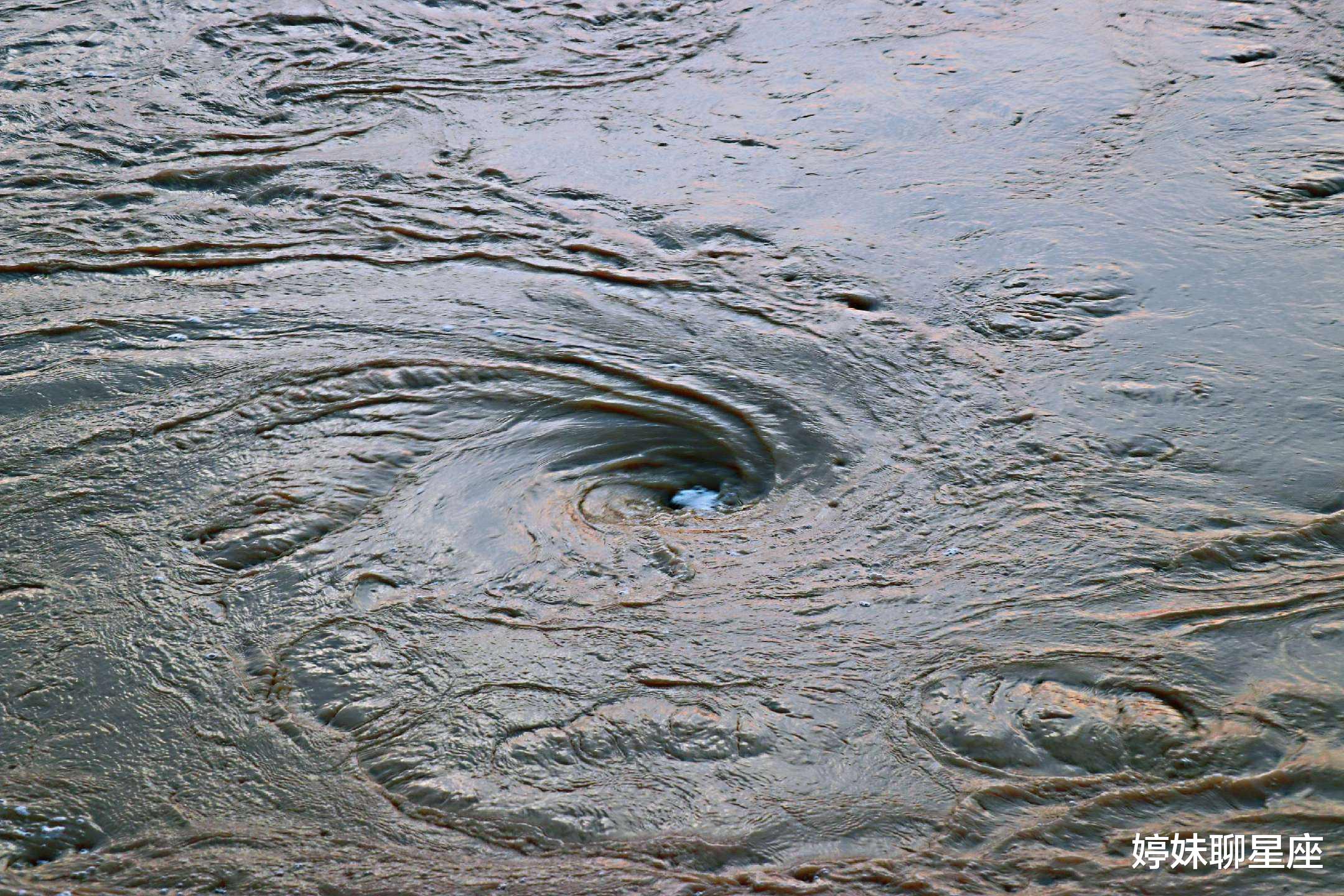 溺水|重庆男子下水捞鱼竿!为何会游泳还会溺水?