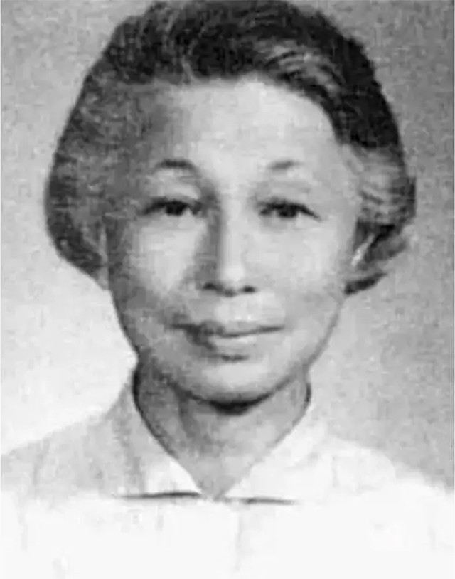 郭婉莹|郭婉莹：因一双丝袜悔婚，丈夫出轨寡妇后，她上演优雅“捉奸”