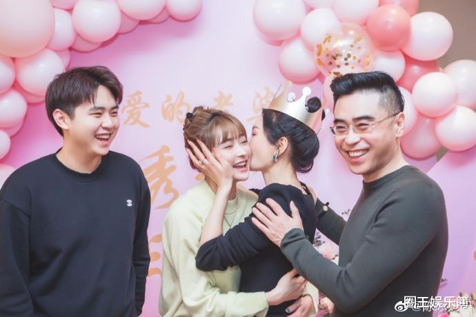 陈冰|富太太的54岁！陈冰妈妈近照似少女， 丈夫身价几十亿就是不一样