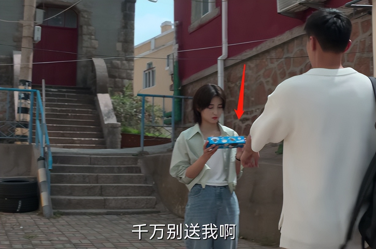 天才基本法|论植入,谁有《天才基本法》肆无忌惮?大logo恨不得怼观众脸上