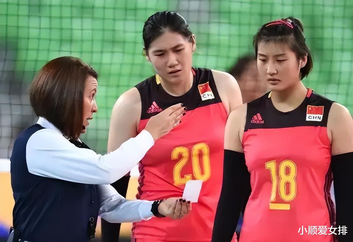 本西奇|女排雪藏多年大将被“解封”！曾讽教练骂粉丝，蔡斌为何看上她？