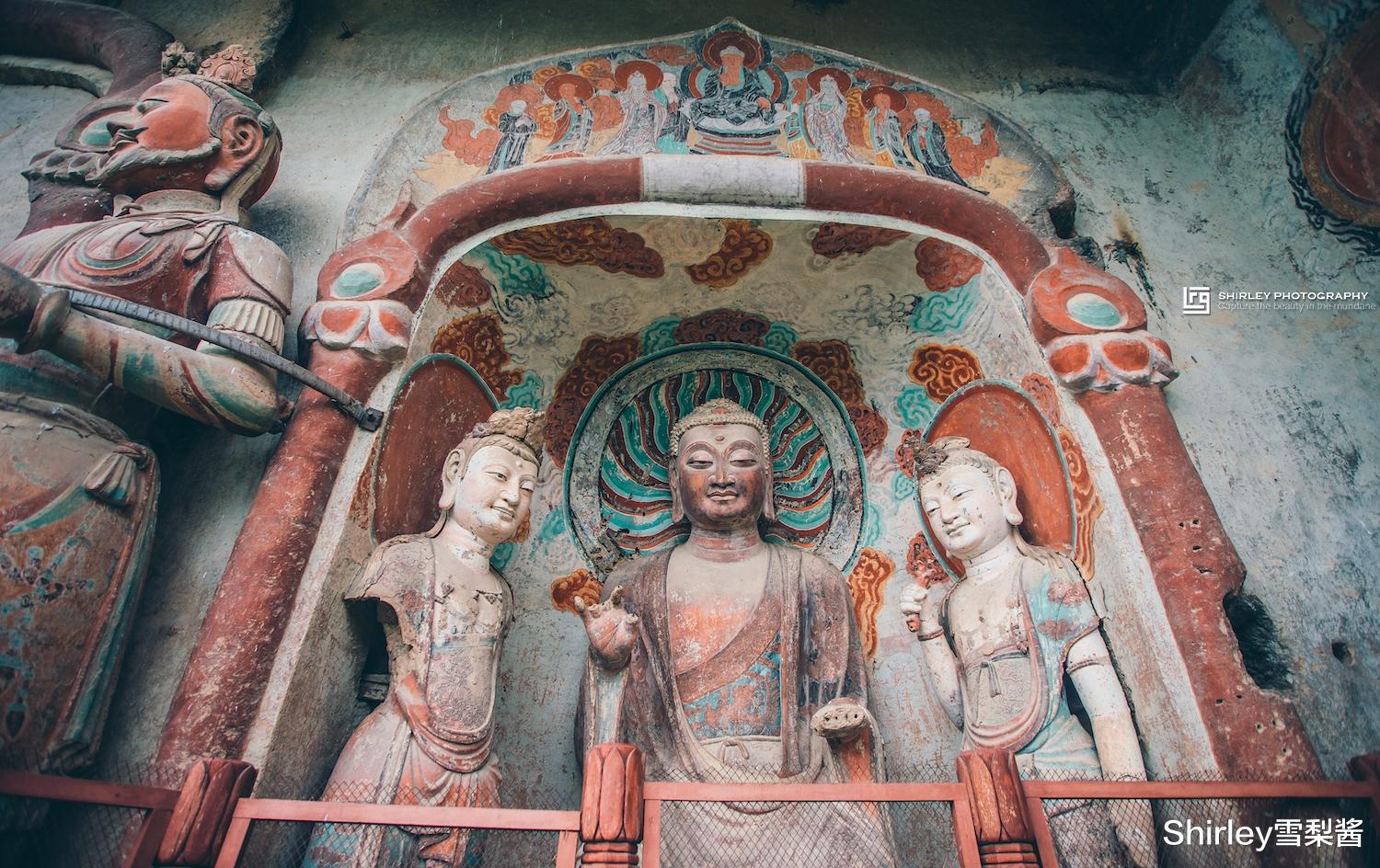 磨西古镇|我国四大石窟之一，90度垂直崖壁险过悬空寺，堪称恐高游客的噩梦