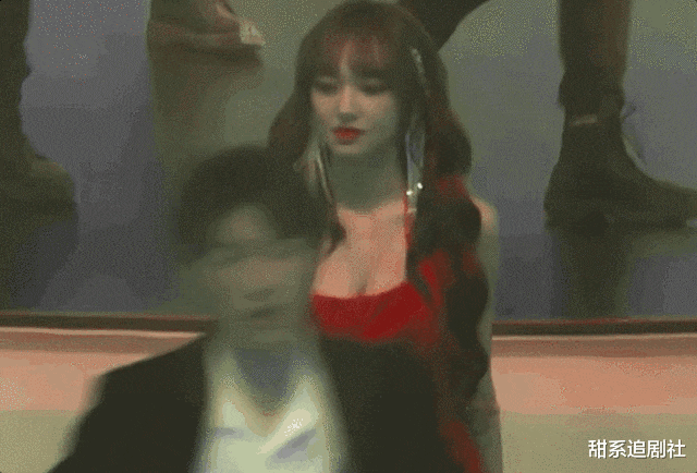 程潇|程潇亮相新活动，体重大减身材抢镜！白幼瘦是狭隘一刀切吗？