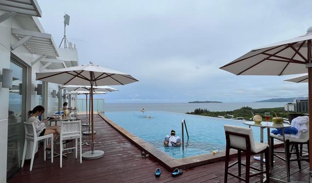 三亚|差钱！成都游客“滞留三亚”食宿一天2.6万：待7天费用高达18万！