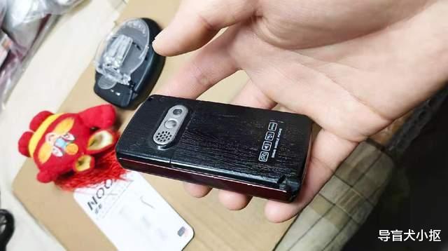 机器|自带专用AB按键，能玩2000款游戏，这台国产手机成为一代人的记忆