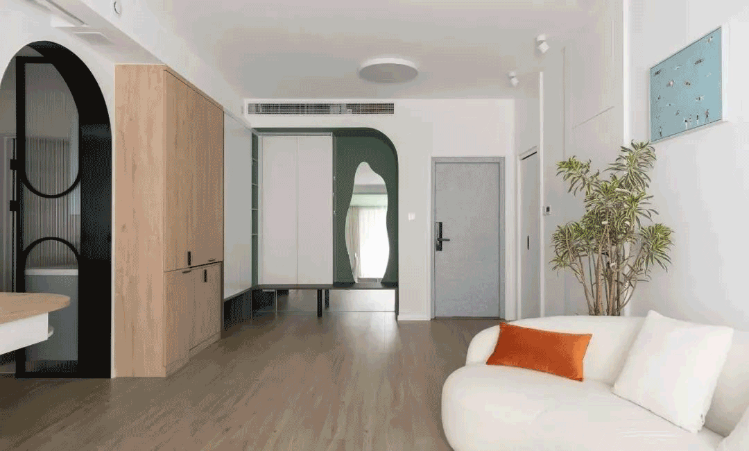 难怪越来越多的人喜欢“去客厅化”,看了她家才知道,是真的实用