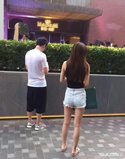 王思聪|王思聪自称是宅男,天天打游戏,偶尔工作谈恋爱逛街,不在乎被拍