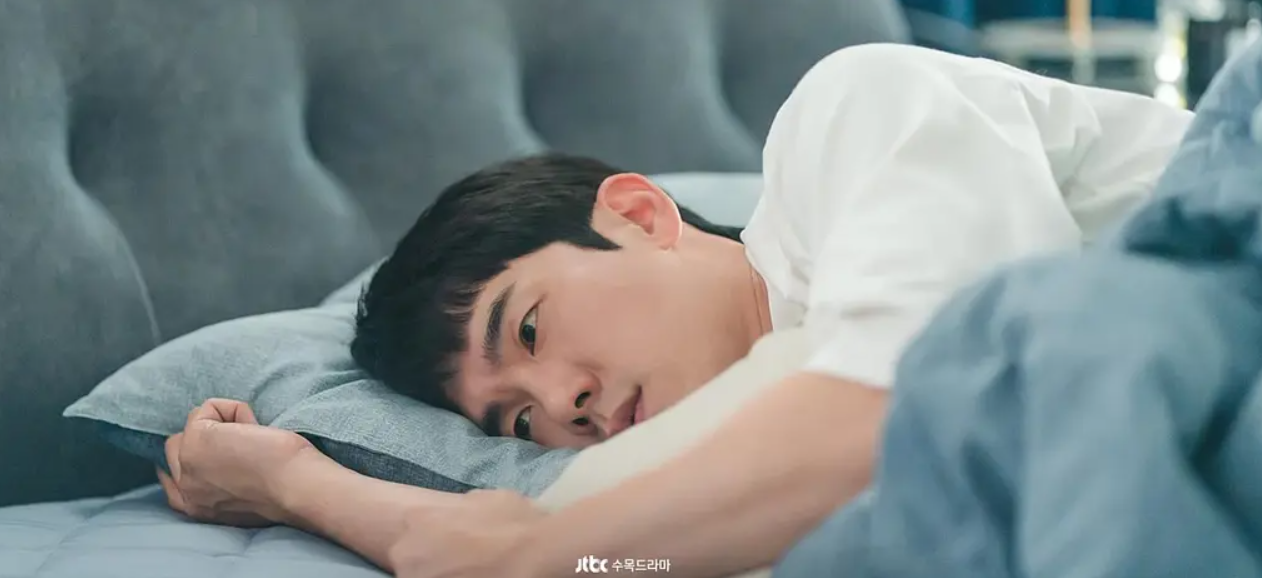 韩剧|久违的纯爱韩剧，热度仅次于《黑暗荣耀》，六人爱情大混战长见识