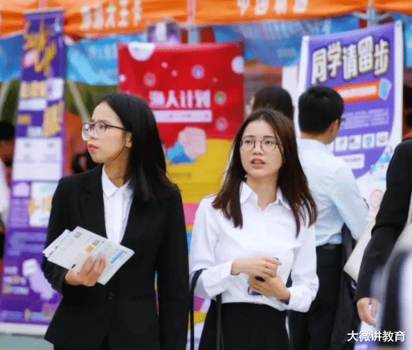 |“互联网名企”公开招聘,计算机专业很吃香,技术岗月薪2万起